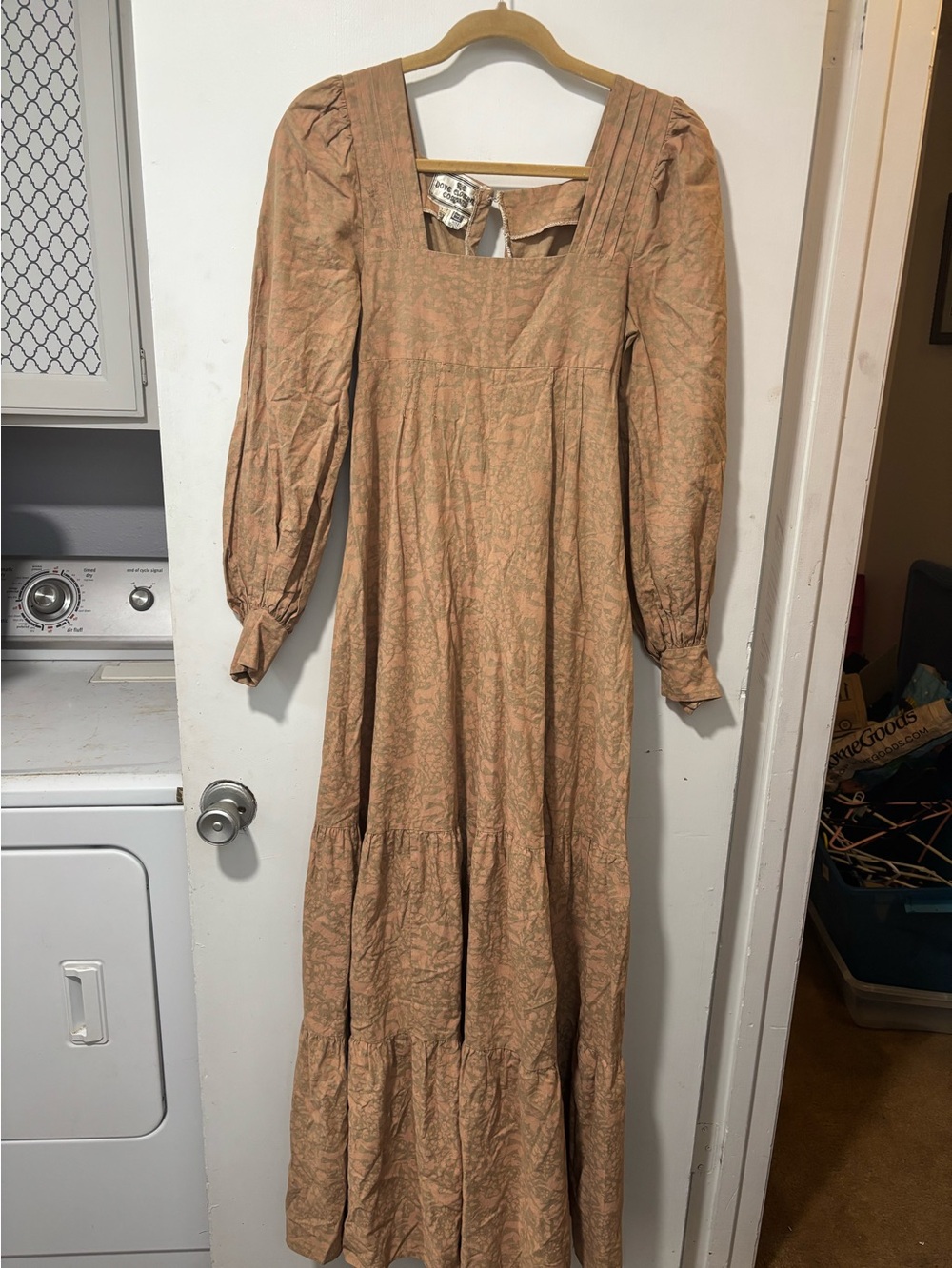 1970s Vintage The Dove Clothing Company Empire Waist L/S Animals Maxi Dress S